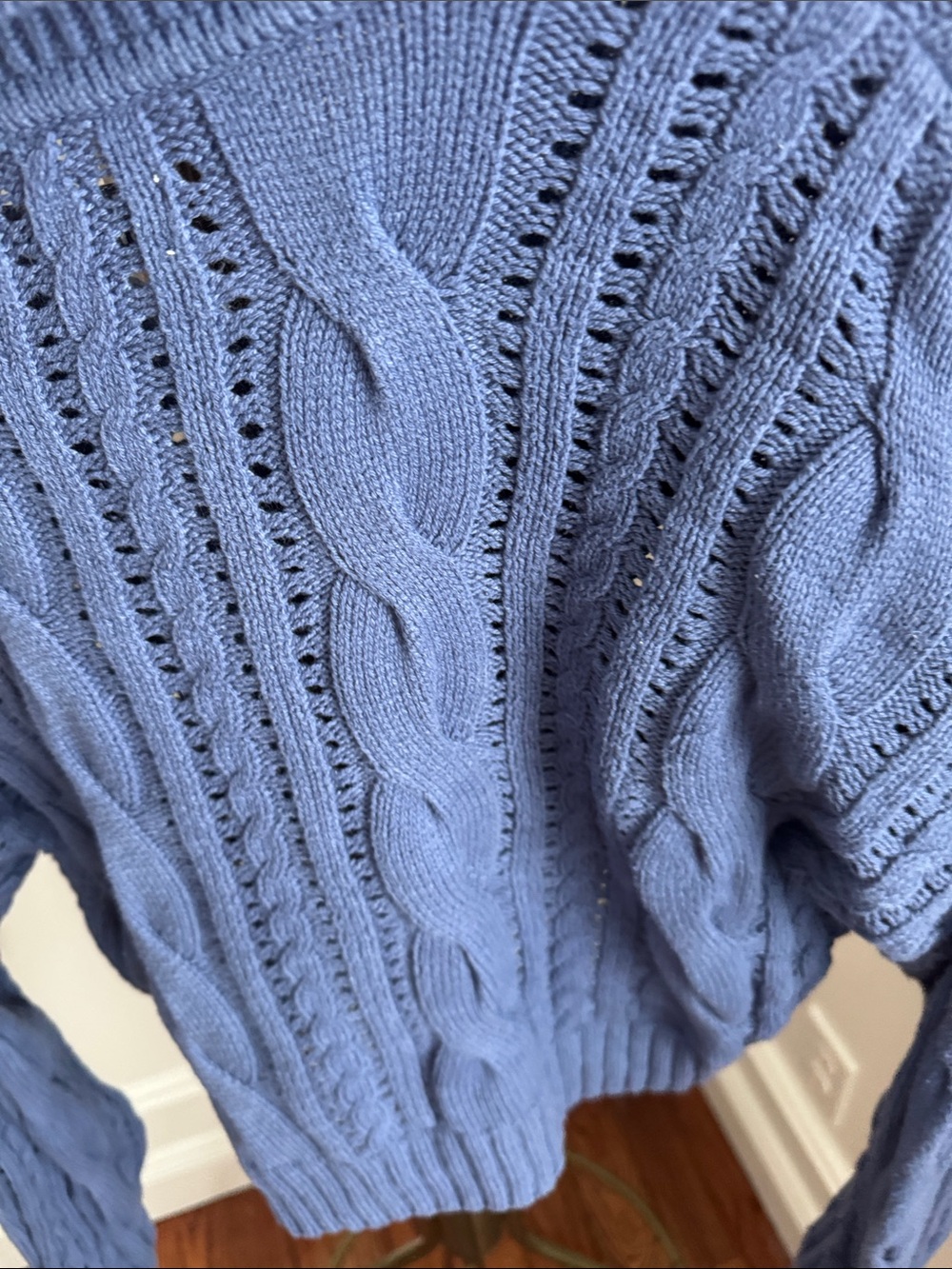 Hollister Periwinkle Cable-Knit V-Neck Sweater - Picture 4 of 4